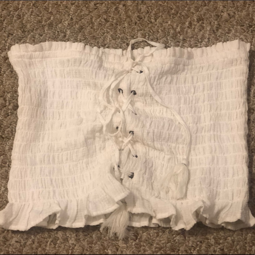 American Eagle top